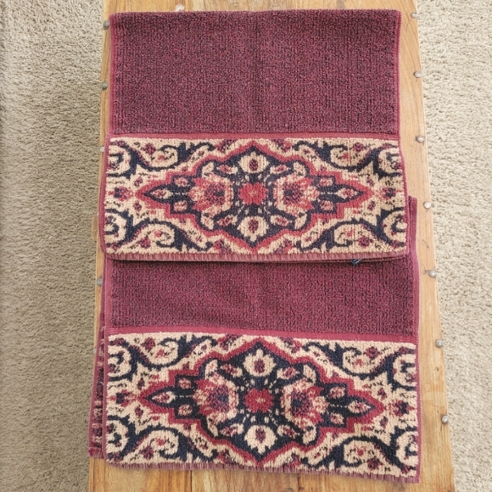 VTG 2 Ralph Lauren Burgundy Navy Hand Face Towels Southwest Western Pattern